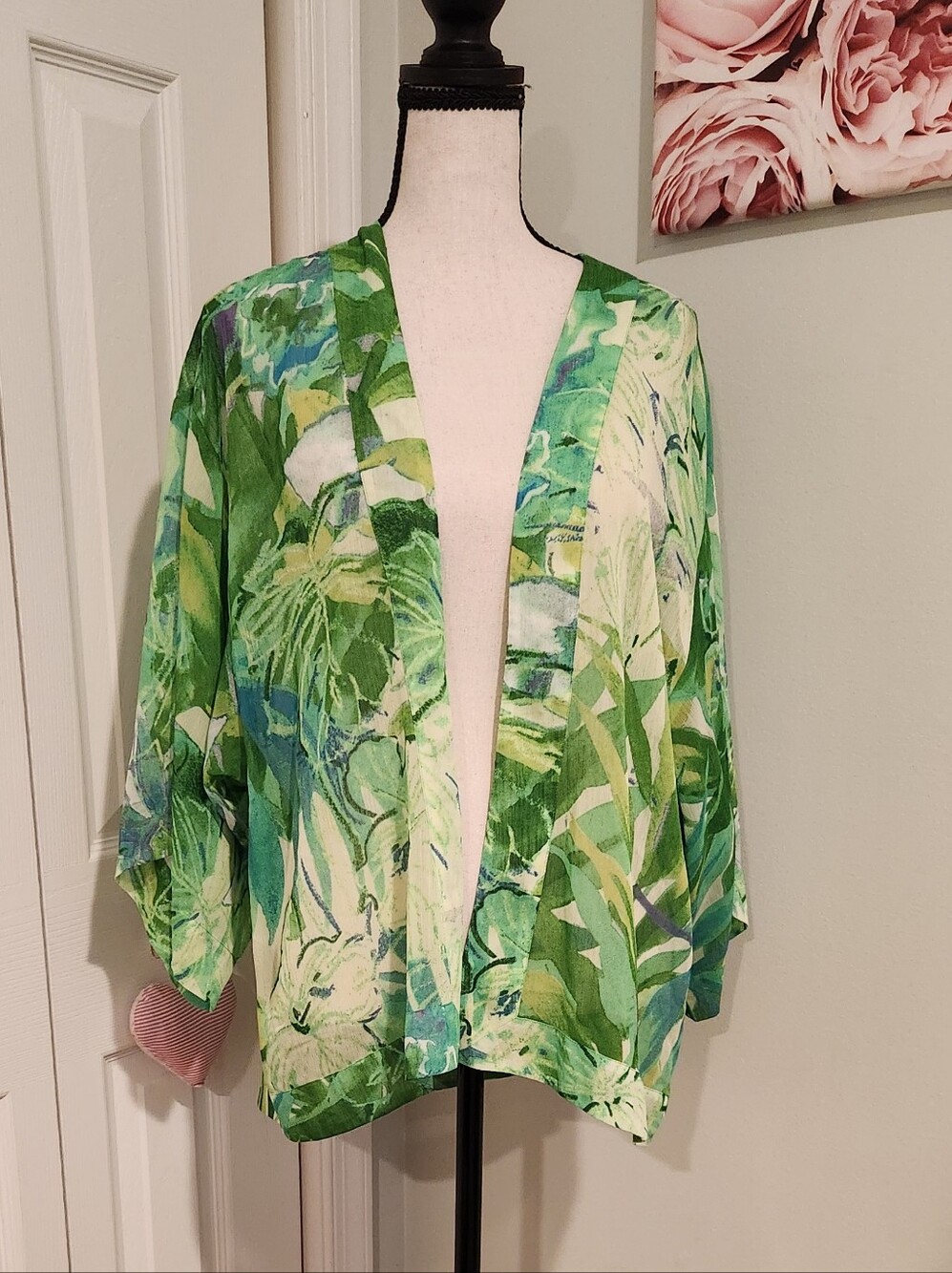 Green Floral Open-Front Poncho Shrug